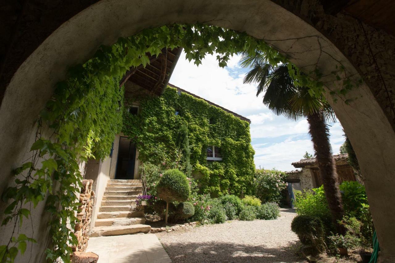 Le Clos Du Perret Chaussan Exterior foto